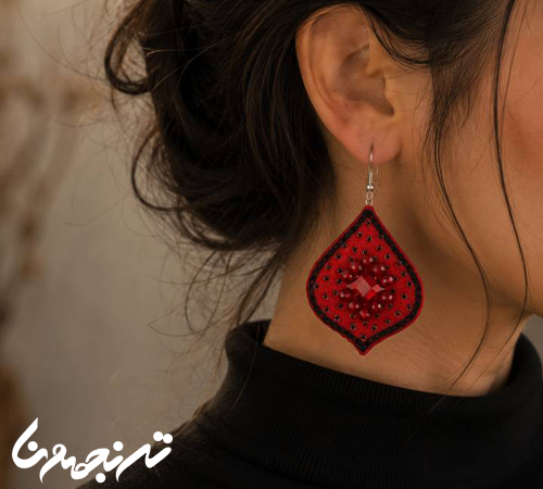 گوشواره نمدی سنگی